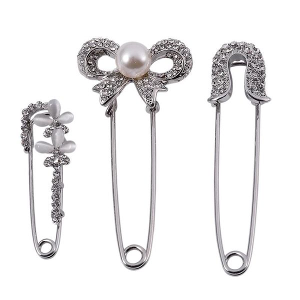 pins, brooches butterfly scarf clip women brooch pins sweater shawl clips faux crystal and pearl brooches,3pcs, Gray
pins, brooches butterfly scarf clip women brooch pins sweater shawl clips faux crystal and pearl brooches,3pcs, Gray