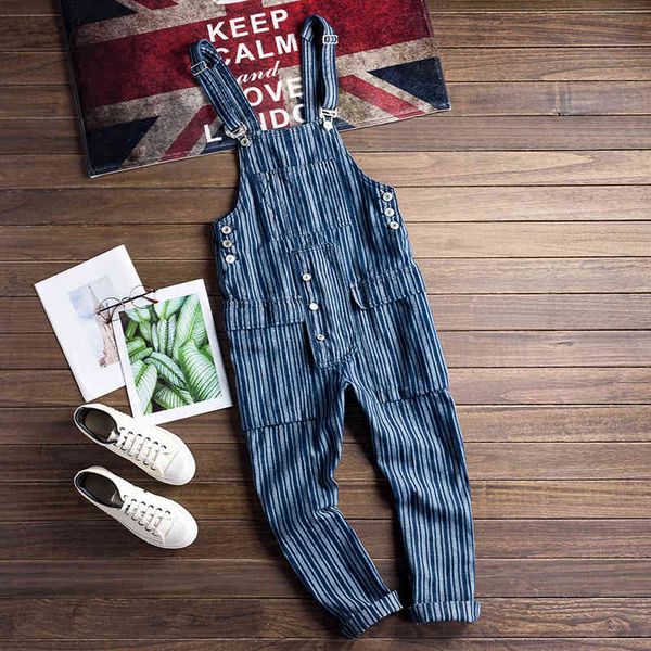 retro loose striped men's denim bib jeans street korean hip-hop style big pocket overalls clothing, Blue
retro loose striped men's denim bib jeans street korean hip-hop style big pocket overalls clothing, Blue