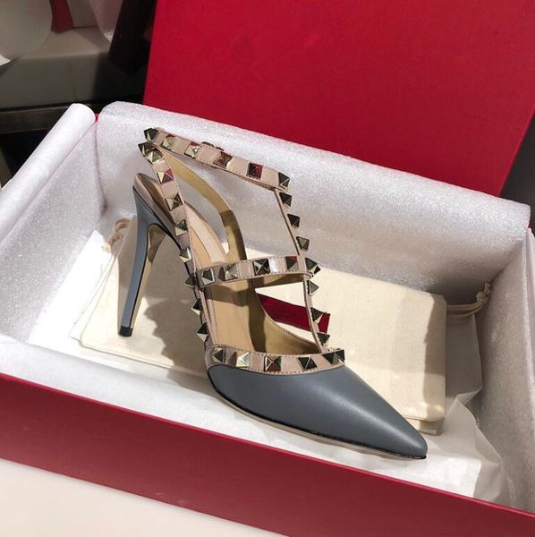 sandals classic brand 6cm 8cm 10cm women high heels shoes nude black plus size 35-43 rivet sandals with dust bags v
sandals classic brand 6cm 8cm 10cm women high heels shoes nude black plus size 35-43 rivet sandals with dust bags v