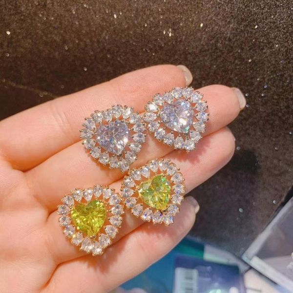20mm luxury heart shape full mirco paved micro zirconia women bridal dress wedding everyday stud earrings fashion jewelry e8015, Golden;silver
20mm luxury heart shape full mirco paved micro zirconia women bridal dress wedding everyday stud earrings fashion jewelry e8015, Golden;silver