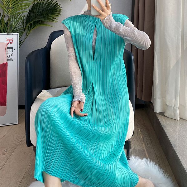 women black pleated big size dress round neck sleeveless loose fit female fashion summer arrivals 2e1865 210507, Black;gray
women black pleated big size dress round neck sleeveless loose fit female fashion summer arrivals 2e1865 210507, Black;gray
