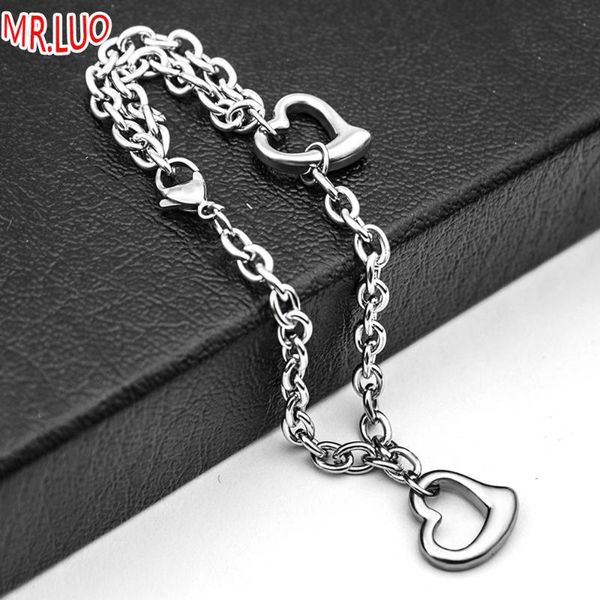 charm bracelets trendy love couple simple stainless steel girl bracelet fresh titanium crown for women fashion jewelry, Golden;silver
charm bracelets trendy love couple simple stainless steel girl bracelet fresh titanium crown for women fashion jewelry, Golden;silver