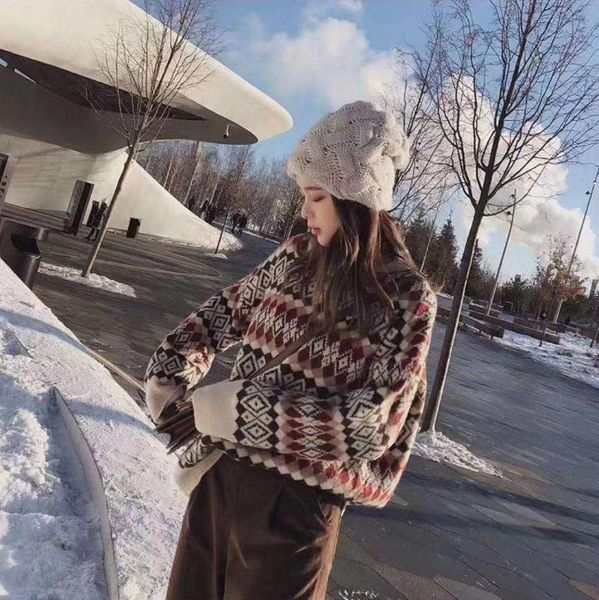 women's sweaters autumn and winter 2021 fluffy round neck sweater for women, plaid korean loose jacket, knitwear trend, White;black
women's sweaters autumn and winter 2021 fluffy round neck sweater for women, plaid korean loose jacket, knitwear trend, White;black