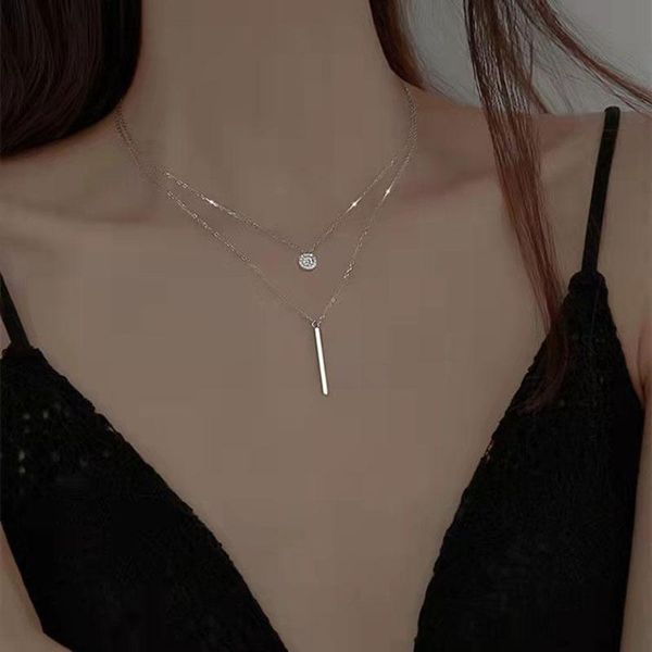 chokers double layer necklace female clavicle chain square flash diamond round simple temperament, Golden;silver
chokers double layer necklace female clavicle chain square flash diamond round simple temperament, Golden;silver