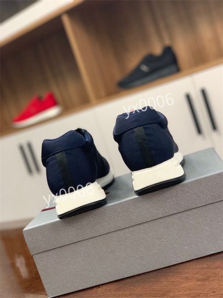 2022 designer casual shoes calfskin mixed suede 39-46 reflective sneakers winter velvet mens women increase platform outdoor shoe vintage le, Red;white
2022 designer casual shoes calfskin mixed suede 39-46 reflective sneakers winter velvet mens women increase platform outdoor shoe vintage le, Red;white