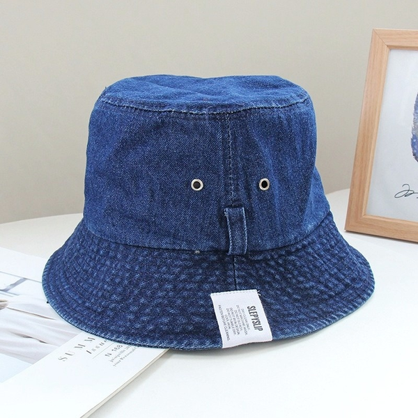 letter paste cloth cowboy fisherman hats ins tide brand men's and women's autumn and winter retro japanese wash water to make old, Blue;gray
letter paste cloth cowboy fisherman hats ins tide brand men's and women's autumn and winter retro japanese wash water to make old, Blue;gray