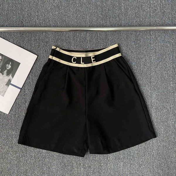 2022 factory wholesale new fashion summer celebrity style ce letter middle waist shorts women's slim age reducing pants 118005, White;black
2022 factory wholesale new fashion summer celebrity style ce letter middle waist shorts women's slim age reducing pants 118005, White;black