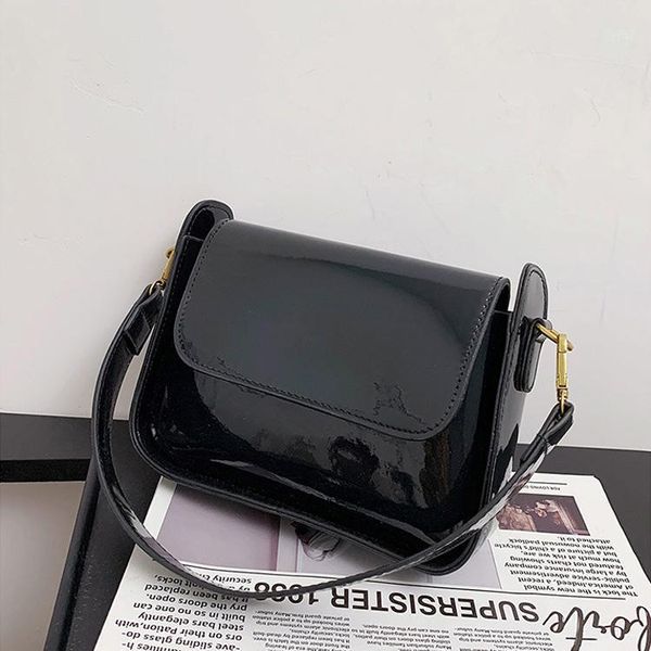 evening bags 2021 cute lady shoulder bag trendy casual laser large capacity handbag1
evening bags 2021 cute lady shoulder bag trendy casual laser large capacity handbag1