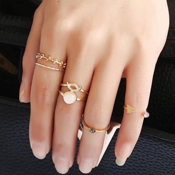 5pc/set vintage bohemian geometric moon round wave knuckle joint rings set for women gold finger jewelry cluster, Golden;silver
5pc/set vintage bohemian geometric moon round wave knuckle joint rings set for women gold finger jewelry cluster, Golden;silver