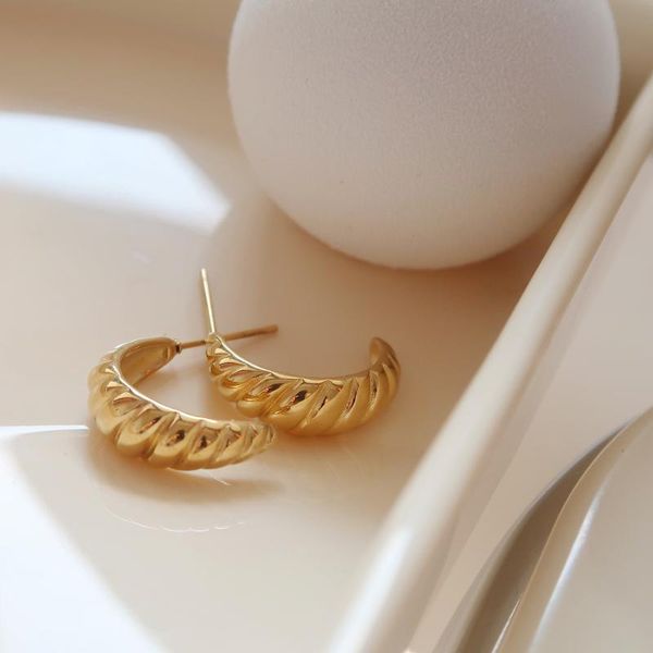 hoop & huggie european and american gold plated titanium steel twist c shaped croissant earrings stainless earring women jewelry, Golden;silver
hoop & huggie european and american gold plated titanium steel twist c shaped croissant earrings stainless earring women jewelry, Golden;silver