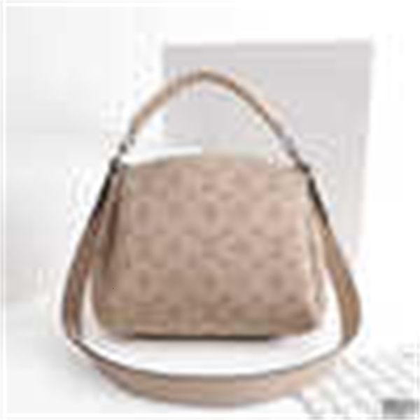 iconic body m50068 new ladies handbag handbags brand handles shoulder bags totes cross designer bag clutches evening luxury
iconic body m50068 new ladies handbag handbags brand handles shoulder bags totes cross designer bag clutches evening luxury