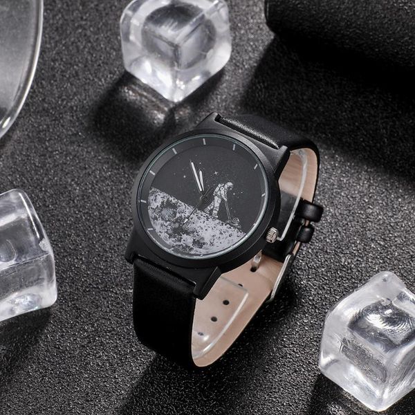wristwatches fashion watch men/women quartz dial black leather casual female wristwatch stundents clock women relogio mujer, Slivery;brown
wristwatches fashion watch men/women quartz dial black leather casual female wristwatch stundents clock women relogio mujer, Slivery;brown