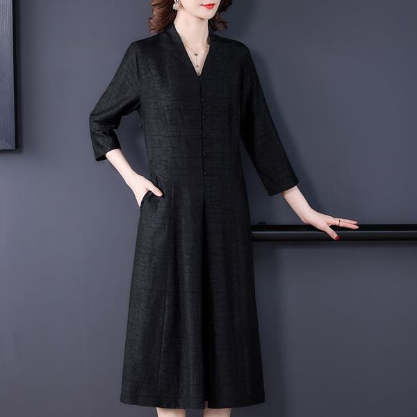 casual dresses coigarsam women dress autumn 2022 long sleeve silk v-neck black robe vestidos, Black;gray
casual dresses coigarsam women dress autumn 2022 long sleeve silk v-neck black robe vestidos, Black;gray