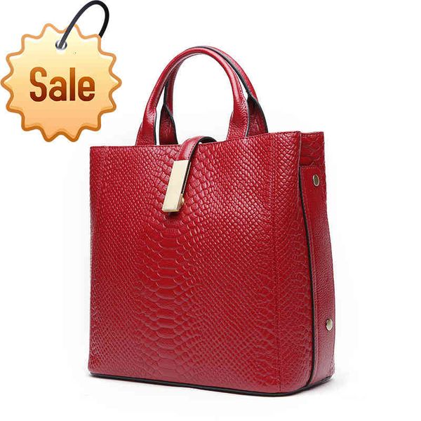 johnsley spring and summer new leather snake pattern handbag women's big bag fashion princess bag versatile bag
johnsley spring and summer new leather snake pattern handbag women's big bag fashion princess bag versatile bag