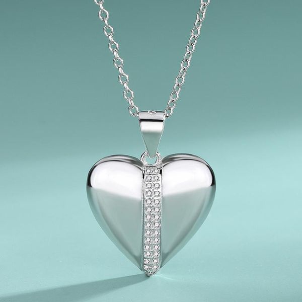 chains s925 sterling silver heart-shaped love necklace personality europe and the united states fashion jewelry pendant clavicle chain
chains s925 sterling silver heart-shaped love necklace personality europe and the united states fashion jewelry pendant clavicle chain
