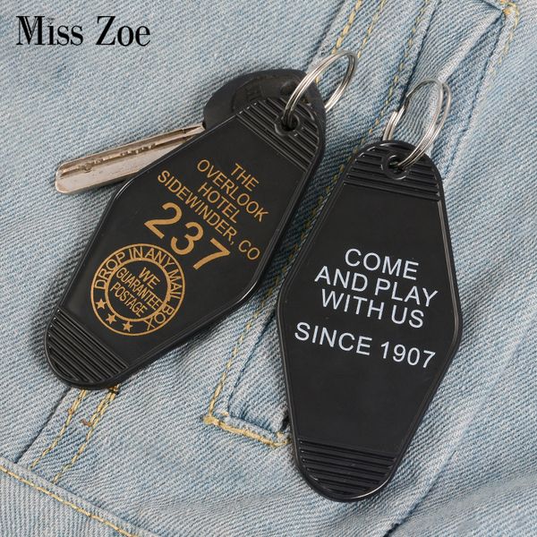 overlook l keychain key chain black red keytag horror film accessories the shining jewelry wholesale gift for men boyfrienddio chan cont, Gray
overlook l keychain key chain black red keytag horror film accessories the shining jewelry wholesale gift for men boyfrienddio chan cont, Gray