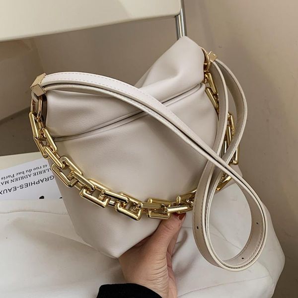 evening bags design thick chain underarm shoulder 2021 summer quality pu leather women's designer handbag luxury trend crossbody bag
evening bags design thick chain underarm shoulder 2021 summer quality pu leather women's designer handbag luxury trend crossbody bag