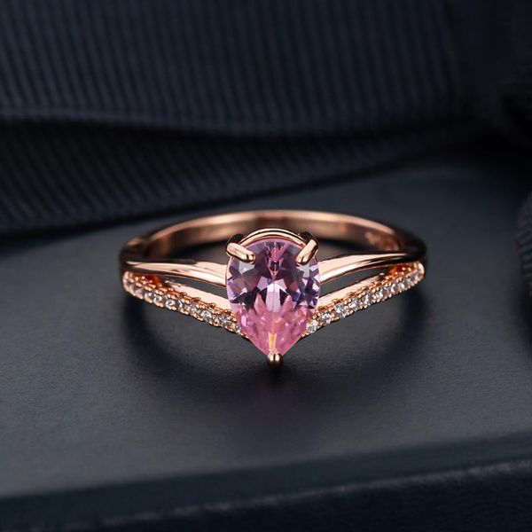 wedding rings 2021 luxury fashion rose gold pink rhinestone engagement band ring for women christmas gift love eternity jewelry, Slivery;golden
wedding rings 2021 luxury fashion rose gold pink rhinestone engagement band ring for women christmas gift love eternity jewelry, Slivery;golden
