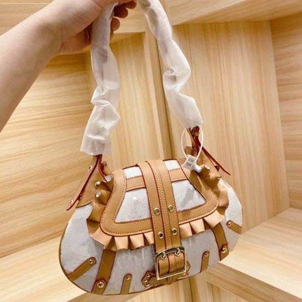 women shoulder strap fashion dumpling bag retro hobos handbag lady vintage crossbody purse popular walllet
women shoulder strap fashion dumpling bag retro hobos handbag lady vintage crossbody purse popular walllet