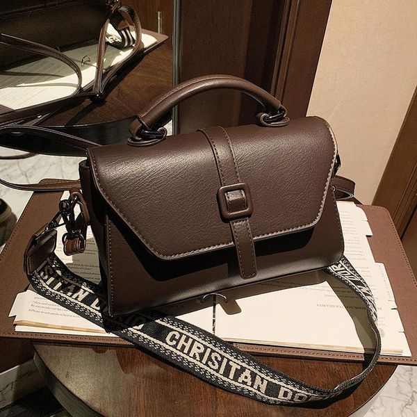 cross body women's bag 2021 versatile wide shoulder strap fashion diagonal bags for women
cross body women's bag 2021 versatile wide shoulder strap fashion diagonal bags for women