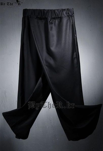 wide casual pants big japanese fashion brand men's loose harem skirt irregular hair stylist leg, Black
wide casual pants big japanese fashion brand men's loose harem skirt irregular hair stylist leg, Black