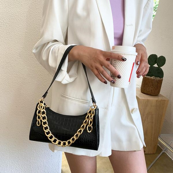 evening bags fashion crocodile pattern golden chain women's handbag retro simple one-shoulder armpit bag wild messenger small square
evening bags fashion crocodile pattern golden chain women's handbag retro simple one-shoulder armpit bag wild messenger small square