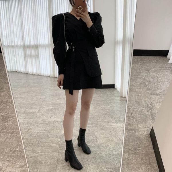 casual dresses south korea chic french niche early autumn dress temperament loose show thin high waist v collar bubble sleeve fake two, Black;gray
casual dresses south korea chic french niche early autumn dress temperament loose show thin high waist v collar bubble sleeve fake two, Black;gray