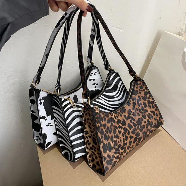 evening bags fashion animal pattern women handbag street travel lady pu shoulder totes bag simple female daily
evening bags fashion animal pattern women handbag street travel lady pu shoulder totes bag simple female daily