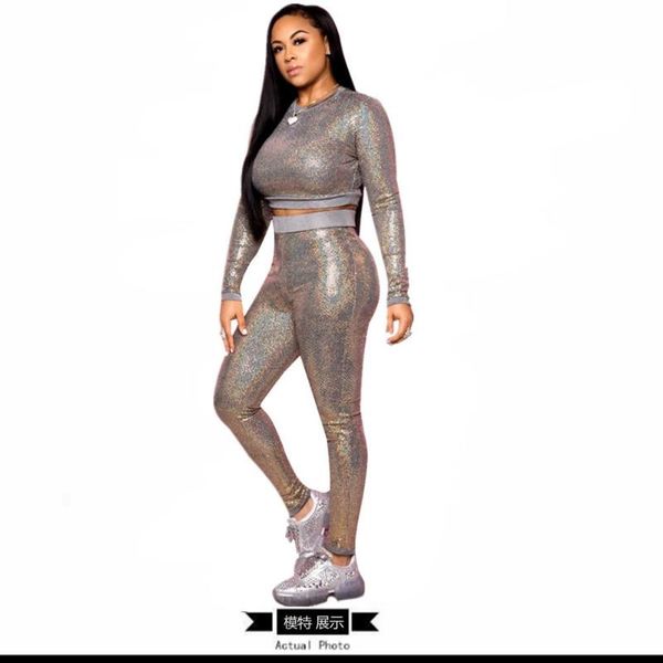 two piece dress shiny women sweatsuit o-neck full sleeve crop and high waist pencil pants 2 set casual sports suit, White
two piece dress shiny women sweatsuit o-neck full sleeve crop and high waist pencil pants 2 set casual sports suit, White