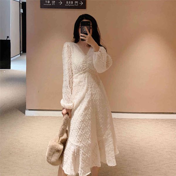 casual dresses korean style v-neck lace-up pleated women elegant maxi autumn solid color tassel lace puff sleeve ruffled swing dress l8de, Black;gray
casual dresses korean style v-neck lace-up pleated women elegant maxi autumn solid color tassel lace puff sleeve ruffled swing dress l8de, Black;gray