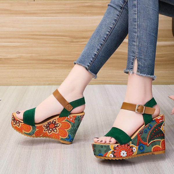 sandals 2021 summer women's fish mouth buckle slope heel waterproof platform printed roman shoes sweet thick bottom muffin, Black
sandals 2021 summer women's fish mouth buckle slope heel waterproof platform printed roman shoes sweet thick bottom muffin, Black