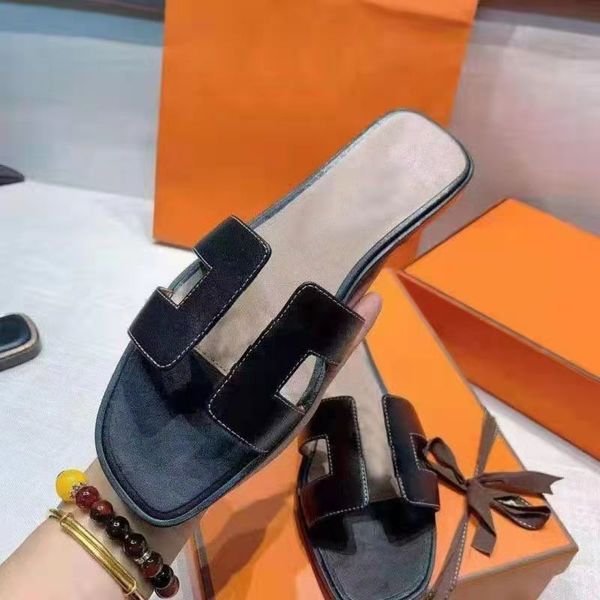 2021 classic slippers luxury design fashion comfortable leisure h women's flat bottomed open toe black sandals with box
2021 classic slippers luxury design fashion comfortable leisure h women's flat bottomed open toe black sandals with box