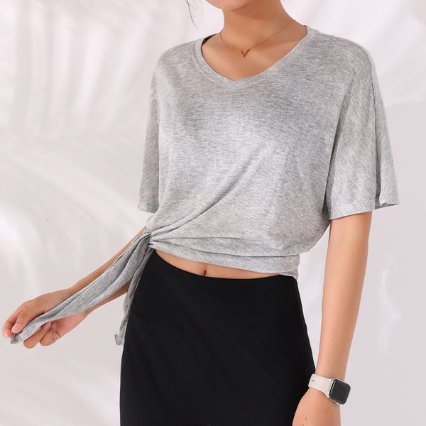 luxury women's tracksuits summer yoga women's short sleeve quick drying fitns cloth thin t-shirt loose running sports blouse, Gray
luxury women's tracksuits summer yoga women's short sleeve quick drying fitns cloth thin t-shirt loose running sports blouse, Gray