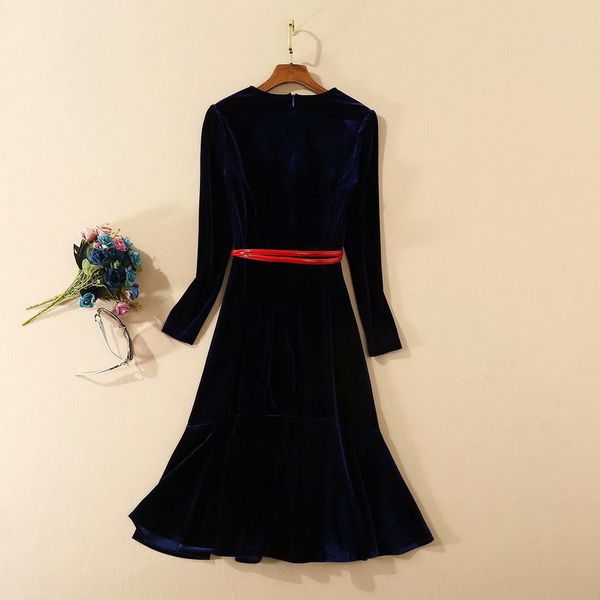 dresses vintage retro autumn winter party vestidos women v-neck color block button belt deco long sleeve veet elegant, Black;gray
dresses vintage retro autumn winter party vestidos women v-neck color block button belt deco long sleeve veet elegant, Black;gray