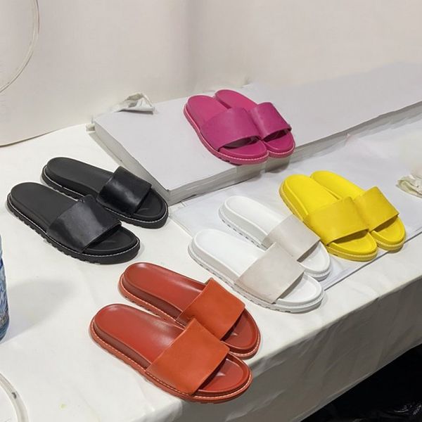 2021 spring summer fashion women slippers rhinestone buckle comfortable sandals outside wild beach slipper ladie leisure home flip flop with, Black
2021 spring summer fashion women slippers rhinestone buckle comfortable sandals outside wild beach slipper ladie leisure home flip flop with, Black