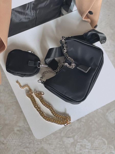 women's sports shoulder bag with chains, roomy cross-body for every day, handbag 2021 waist bags
women's sports shoulder bag with chains, roomy cross-body for every day, handbag 2021 waist bags