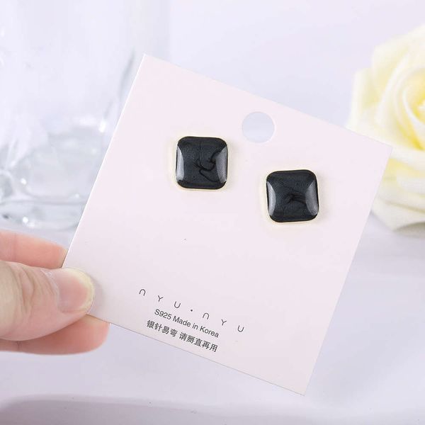 smoke grey color simple independent packaging earrings
smoke grey color simple independent packaging earrings