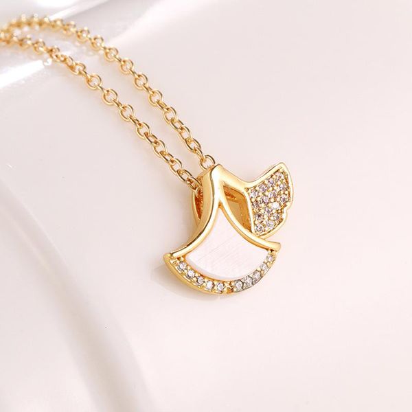 chains classic ginkgo necklace for women girl copper gold chain necklaces pendant boho vintage jewelry choker bijoux collier femme, Silver
chains classic ginkgo necklace for women girl copper gold chain necklaces pendant boho vintage jewelry choker bijoux collier femme, Silver