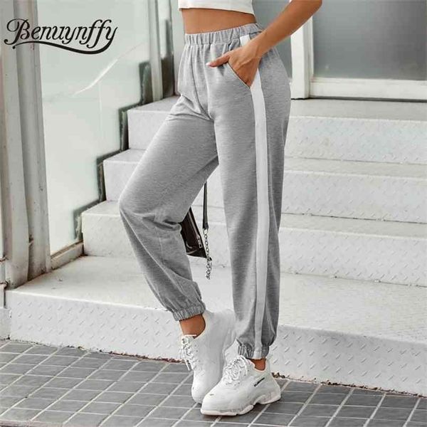 grey side stripe high waist sweatpants women autumn casual elastic pocket ladies sporting pants spring joggers 210510, Black;white
grey side stripe high waist sweatpants women autumn casual elastic pocket ladies sporting pants spring joggers 210510, Black;white