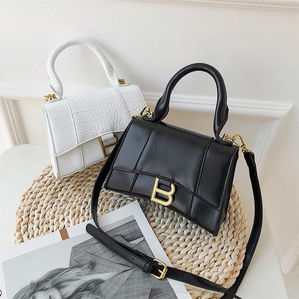 soft handle tote for women alligator pu leather handbag girsl hourglass metal shoulder messenger bags female crossbody clutch, Black;red
soft handle tote for women alligator pu leather handbag girsl hourglass metal shoulder messenger bags female crossbody clutch, Black;red