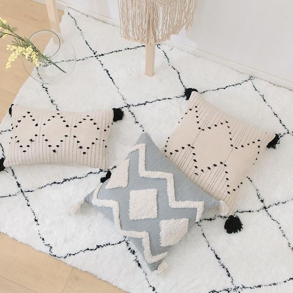 nordic moroccan style cushion cover handmade embroidery tassel pillow 45 * 45cm sofa pillowcase home decoration cushion/decorative
nordic moroccan style cushion cover handmade embroidery tassel pillow 45 * 45cm sofa pillowcase home decoration cushion/decorative