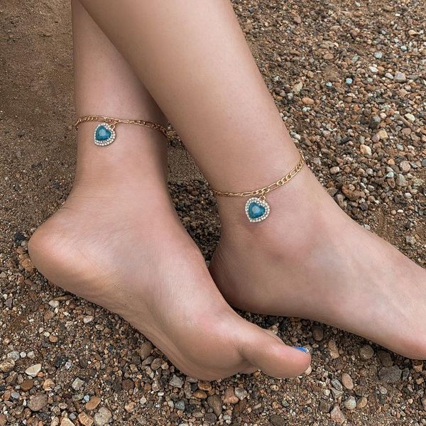 anklets wind rhinestone peach heart metal chain anklet trendy retro single-layer geometric footwear european and american style jewelry, Red;blue
anklets wind rhinestone peach heart metal chain anklet trendy retro single-layer geometric footwear european and american style jewelry, Red;blue