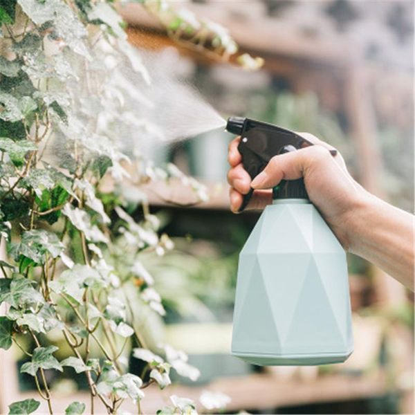 watering equipments flower can 600ml plant sprayer garden sprinkler kettle bonsai succulent irrigation pot hairdressing spray bottles
watering equipments flower can 600ml plant sprayer garden sprinkler kettle bonsai succulent irrigation pot hairdressing spray bottles