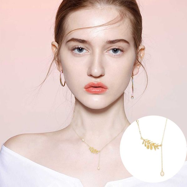 designer necklace luxury jewelry alloy chain gold wind metal leaf clavicle creative versatile pearl neck chokers, Silver
designer necklace luxury jewelry alloy chain gold wind metal leaf clavicle creative versatile pearl neck chokers, Silver