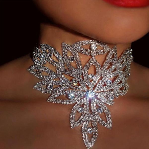 chokers exaggerated rhinestone leaf choker necklace statment jewelry for women crystal neck chain collar body accessories, Golden;silver
chokers exaggerated rhinestone leaf choker necklace statment jewelry for women crystal neck chain collar body accessories, Golden;silver
