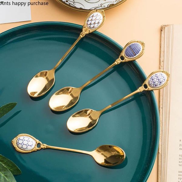 european-style stainless steel golden coffee spoon 5-piece set household metal dessert milk mixing kitchen accessories spoons
european-style stainless steel golden coffee spoon 5-piece set household metal dessert milk mixing kitchen accessories spoons