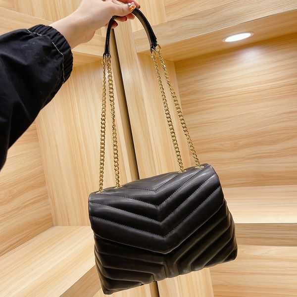 casual chain one shoulder bag for women fashion simple ladies crossbody bags luxury designer handbags genuine leather messenger bags
casual chain one shoulder bag for women fashion simple ladies crossbody bags luxury designer handbags genuine leather messenger bags