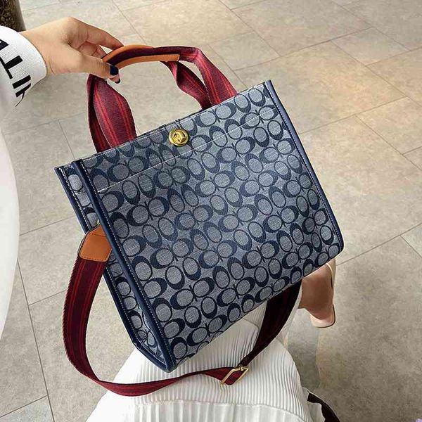 bag women 2021 printed bray hand tote bag women's denim wide shoulder strap messenger, Black;red
bag women 2021 printed bray hand tote bag women's denim wide shoulder strap messenger, Black;red