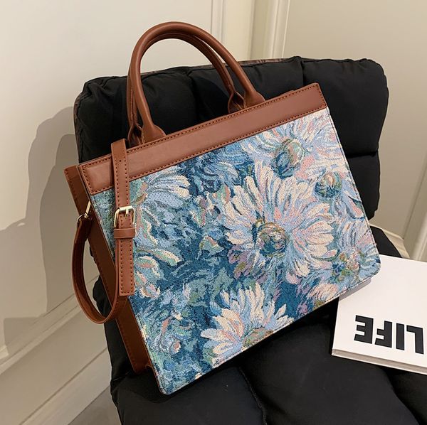 2021 new oil painting women's national style single shoulder texture fashion handbag large capacity tote bag
2021 new oil painting women's national style single shoulder texture fashion handbag large capacity tote bag