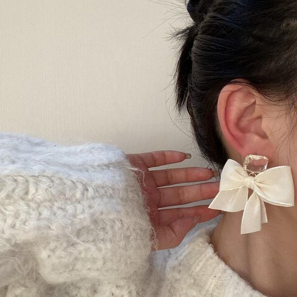 elegant women bowknot fabric crystal earrings korean party wedding stud, Golden;silver
elegant women bowknot fabric crystal earrings korean party wedding stud, Golden;silver